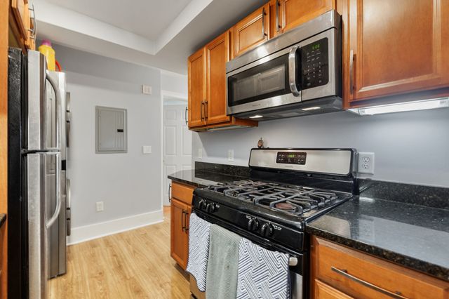 47 Bridge St 1, Salem, MA 01970