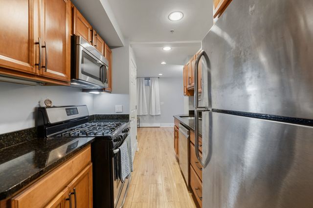 47 Bridge St 1, Salem, MA 01970