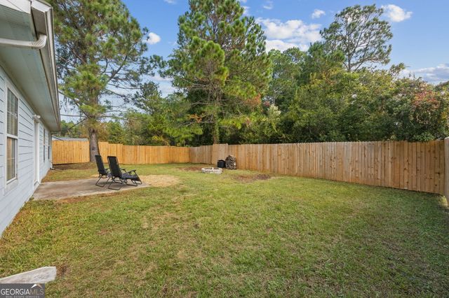 102 Lake Wisteria Court, Kingsland, GA 31548