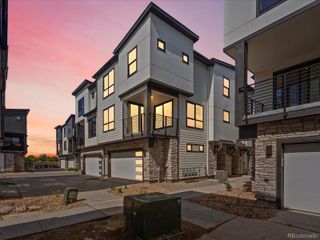 2060 S Holly Street 3, Denver, CO 80222