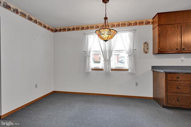 703 E CHESTNUT ST, Hegins, PA 17938