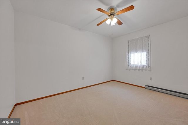 703 E CHESTNUT ST, Hegins, PA 17938