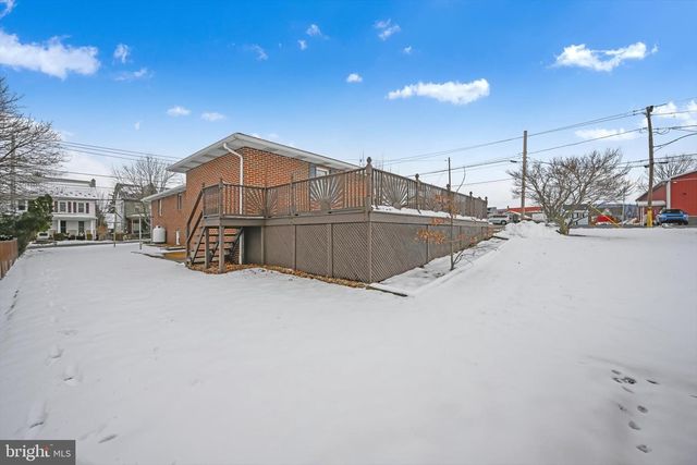 703 E CHESTNUT ST, Hegins, PA 17938