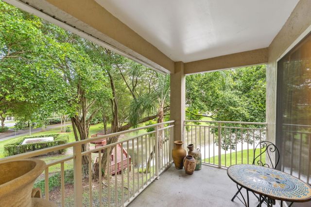 1725 Palm Cove Boulevard 2-306, Delray Beach, FL 33445