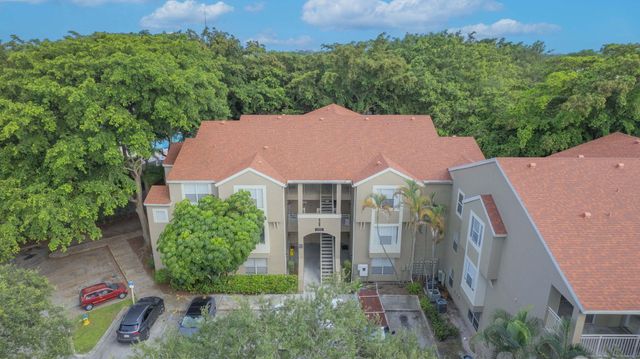 1725 Palm Cove Boulevard 2-306, Delray Beach, FL 33445