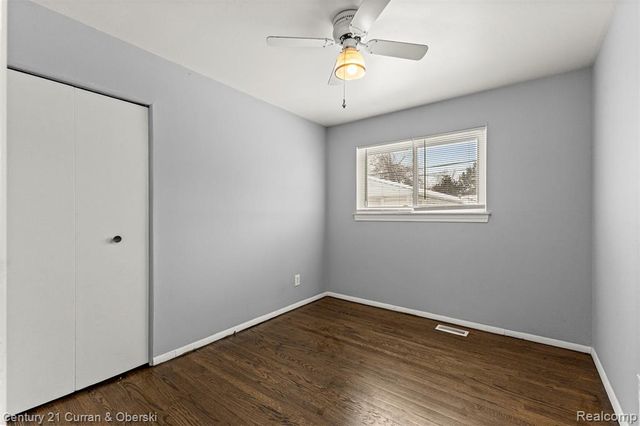 7140 Elm Street, Taylor, MI 48180