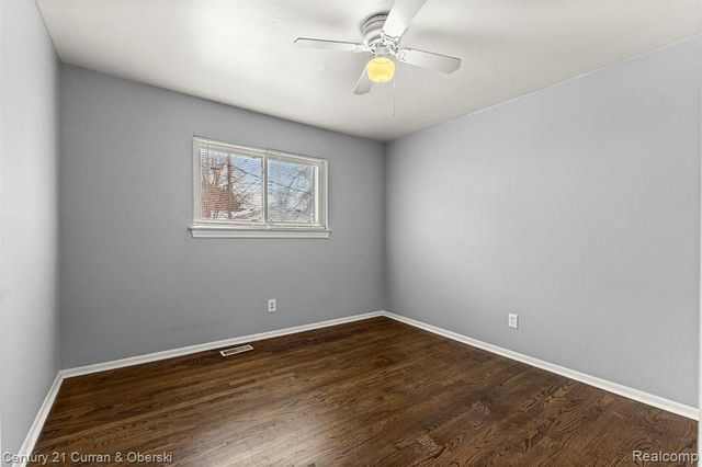 7140 Elm Street, Taylor, MI 48180