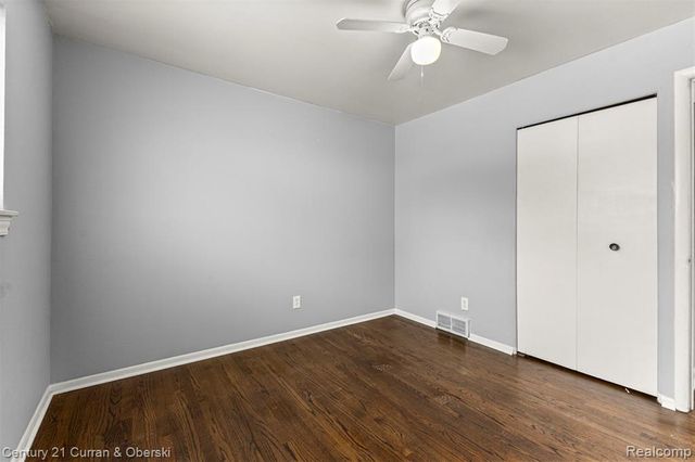 7140 Elm Street, Taylor, MI 48180