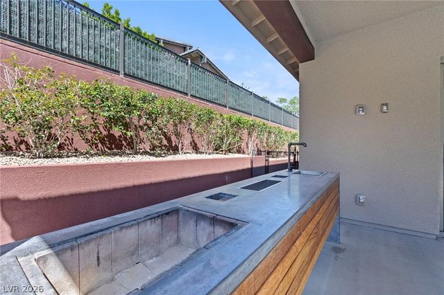10241 Kirkwood Gaps Avenue, Las Vegas, NV 89135