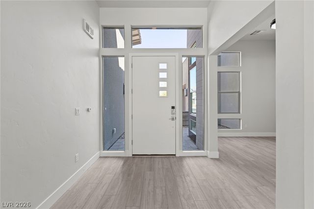 10241 Kirkwood Gaps Avenue, Las Vegas, NV 89135