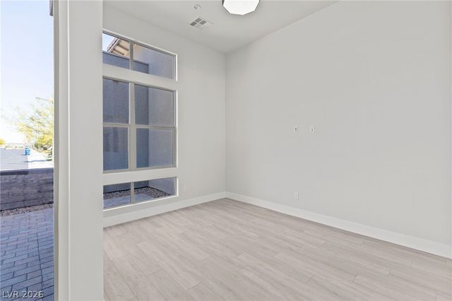 10241 Kirkwood Gaps Avenue, Las Vegas, NV 89135