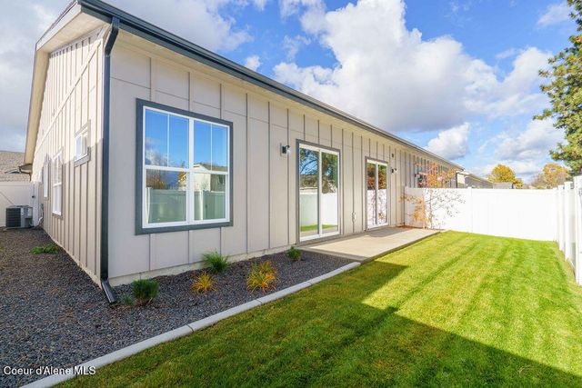 7374 N Breaux Dr, Coeur D'alene, ID 83815
