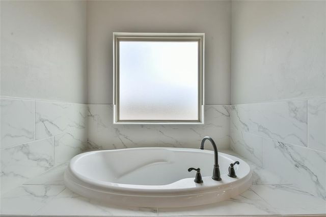 18444 Posse Trail, Norman, OK 73072