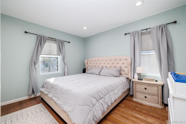 57 Island Parkway, Island Park, NY 11558