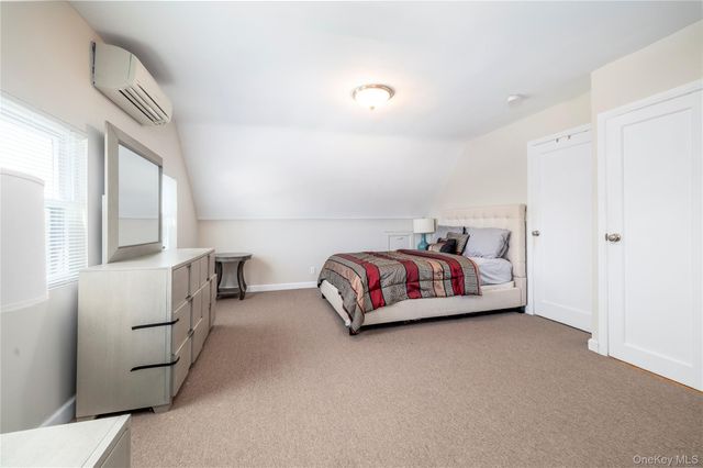 57 Island Parkway, Island Park, NY 11558