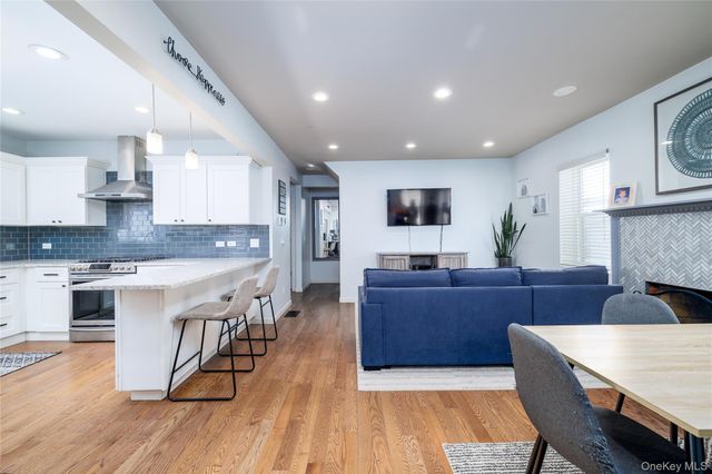 57 Island Parkway, Island Park, NY 11558