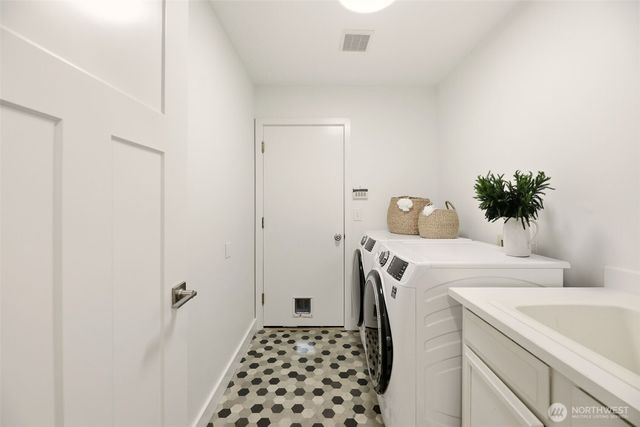 649 Washington Place SW, Mukilteo, WA 98275