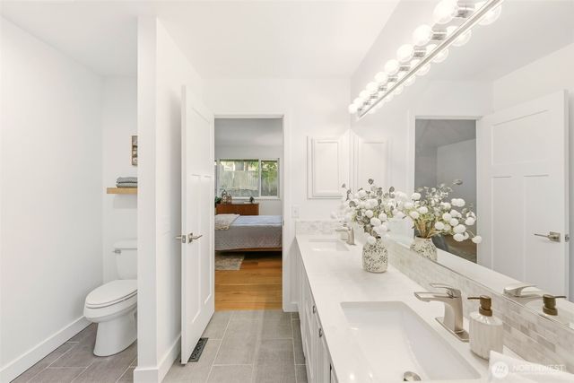 649 Washington Place SW, Mukilteo, WA 98275