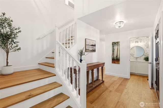 649 Washington Place SW, Mukilteo, WA 98275