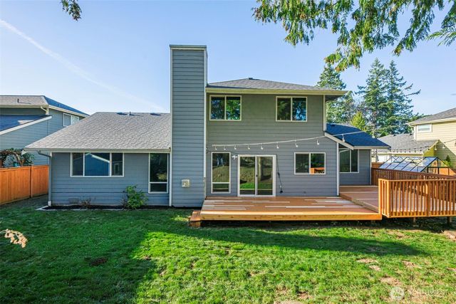649 Washington Place SW, Mukilteo, WA 98275