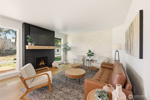 649 Washington Place SW, Mukilteo, WA 98275