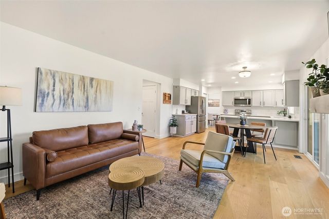 649 Washington Place SW, Mukilteo, WA 98275