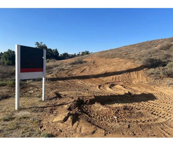 14950 Van Buren, Riverside, CA 92504