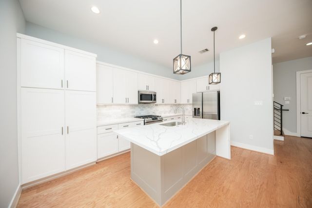 1860 W Tidwell Road, Houston, TX 77091