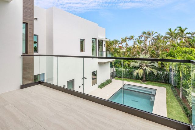 303 S Maya Palm Drive, Boca Raton, FL 33432