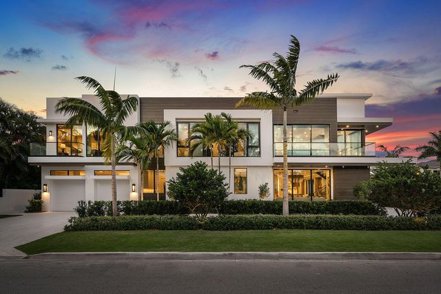303 S Maya Palm Drive, Boca Raton, FL 33432