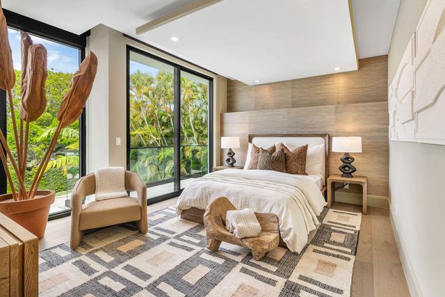 303 S Maya Palm Drive, Boca Raton, FL 33432