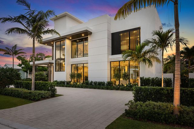 303 S Maya Palm Drive, Boca Raton, FL 33432