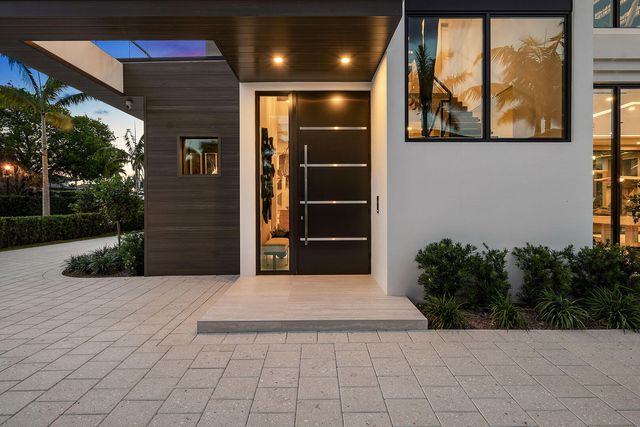 303 S Maya Palm Drive, Boca Raton, FL 33432