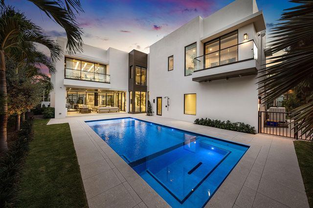 303 S Maya Palm Drive, Boca Raton, FL 33432