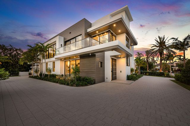 303 S Maya Palm Drive, Boca Raton, FL 33432