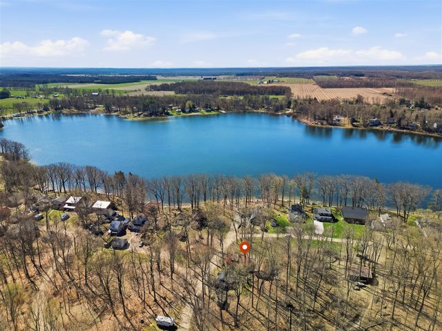 15359 N Clear Lake Drive, Big Rapids, MI 49307