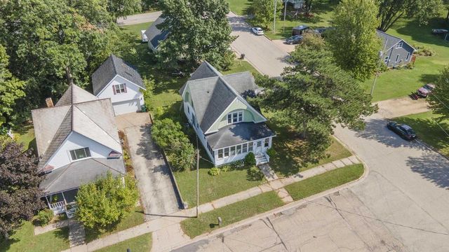 630 MILL STREET, Manawa, WI 54949