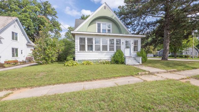 630 MILL STREET, Manawa, WI 54949
