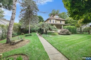 71 Cherry Lane, Ramsey, NJ 07446