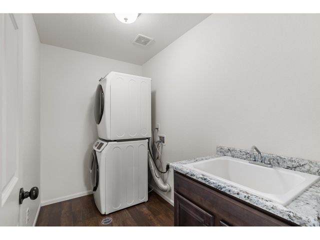 1074 Acadia Cir, Erie, CO 80516