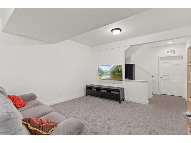 1074 Acadia Cir, Erie, CO 80516