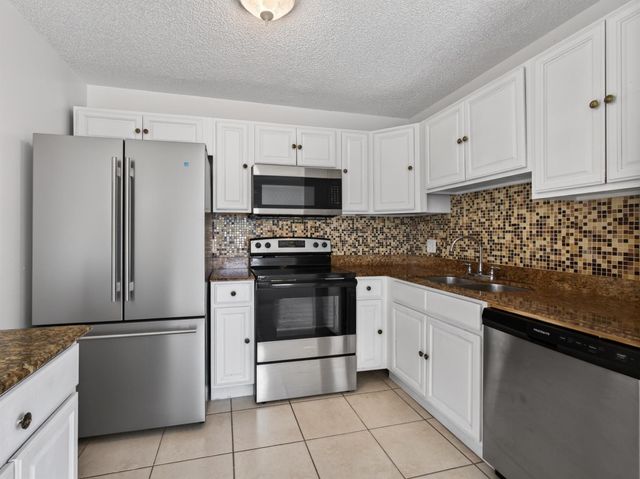 2548 Ida Way 3a, West Palm Beach, FL 33415