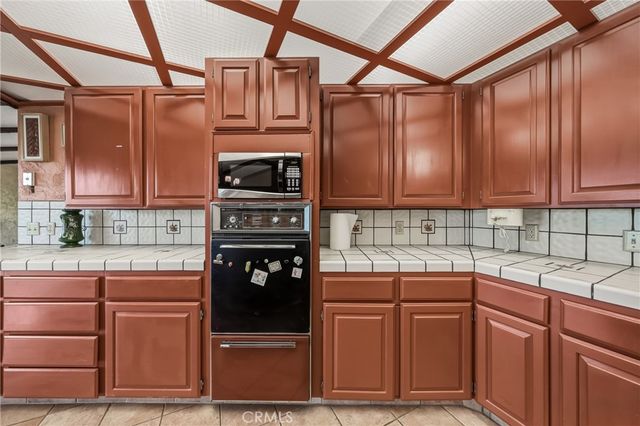 9196 Upper Lake Lucerne Rd, Upper Lake, CA 95485