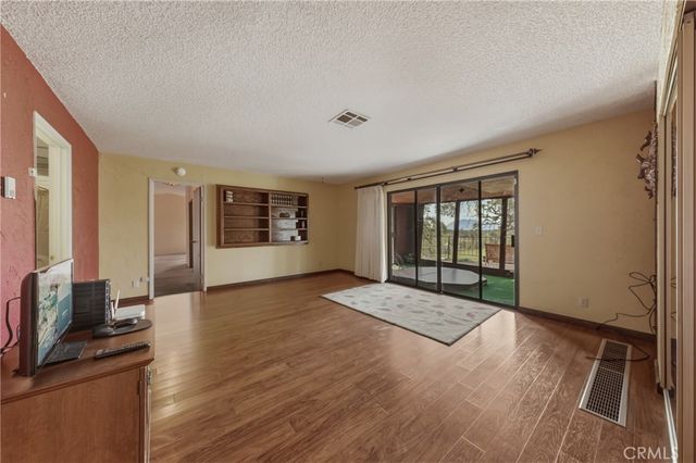 9196 Upper Lake Lucerne Rd, Upper Lake, CA 95485