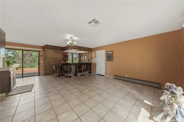 9196 Upper Lake Lucerne Rd, Upper Lake, CA 95485