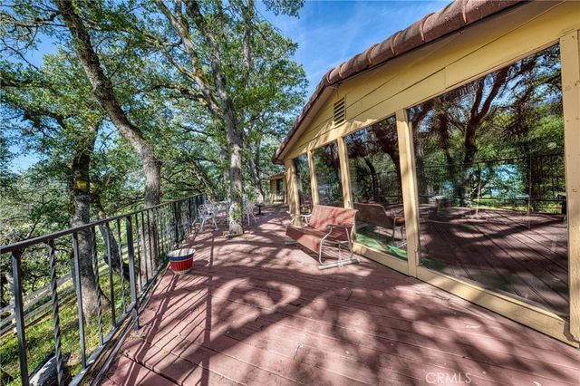 9196 Upper Lake Lucerne Rd, Upper Lake, CA 95485