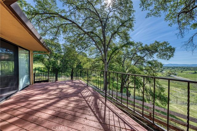 9196 Upper Lake Lucerne Rd, Upper Lake, CA 95485