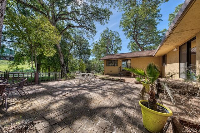 9196 Upper Lake Lucerne Rd, Upper Lake, CA 95485