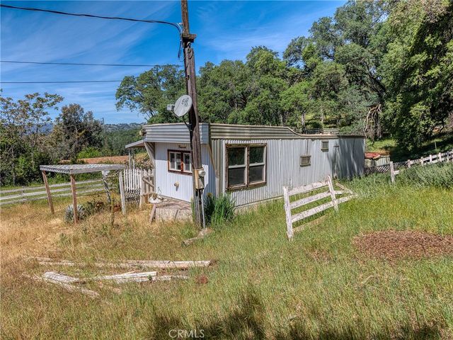 9196 Upper Lake Lucerne Rd, Upper Lake, CA 95485