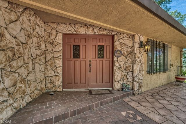 9196 Upper Lake Lucerne Rd, Upper Lake, CA 95485